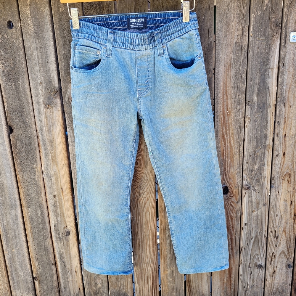 Denizen from Levi's Womens  Relaxed Fit Jeans in Light Blue